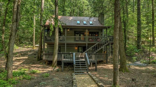 70 Stanley Creek Cross, Blue Ridge, GA 30513