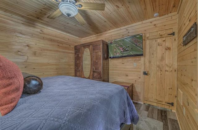 70 Stanley Creek Cross, Blue Ridge, GA 30513