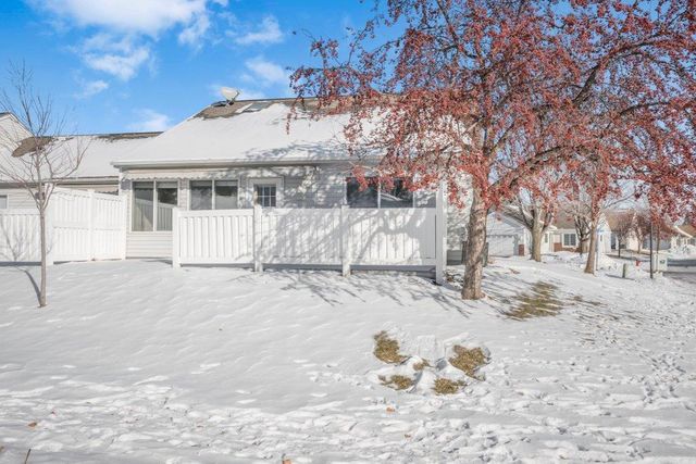 8870 Peep Oday Trail, Eden Prairie, MN 55347