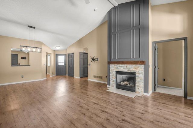 8870 Peep Oday Trail, Eden Prairie, MN 55347