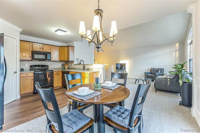 4324 Hampton Ridge Boulevard, Howell, MI 48843