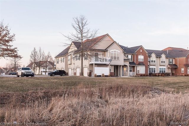 4324 Hampton Ridge Boulevard, Howell, MI 48843