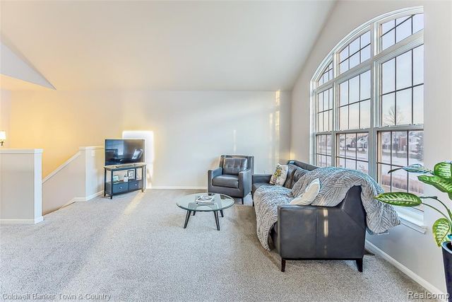 4324 Hampton Ridge Boulevard, Howell, MI 48843