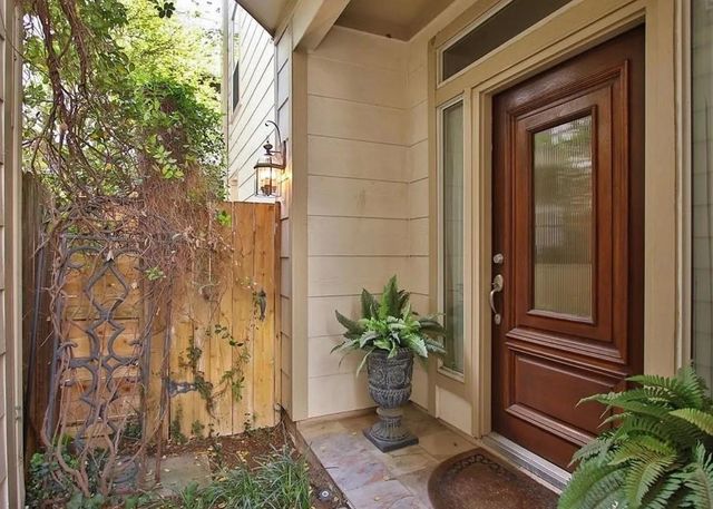 621 Hartman Street, Houston, TX 77007