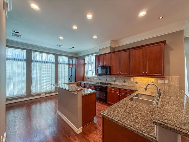 621 Hartman Street, Houston, TX 77007