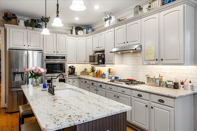 7275 OAKVILLE CIR, Germantown, TN 38138