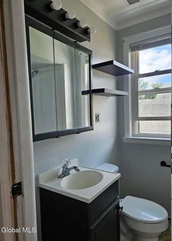 20 Green Street, Mechanicville, NY 12118