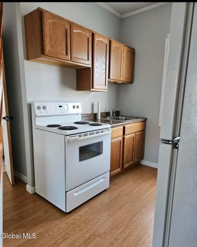 20 Green Street, Mechanicville, NY 12118