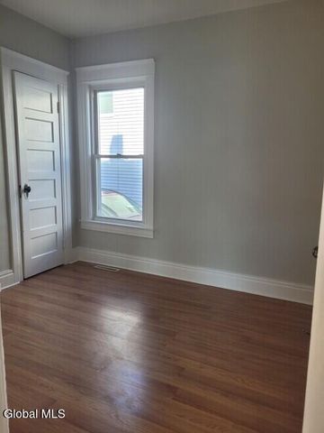 20 Green Street, Mechanicville, NY 12118