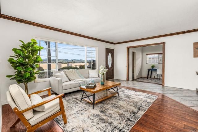 8319 Prospect Avenue, Santee, CA 92071