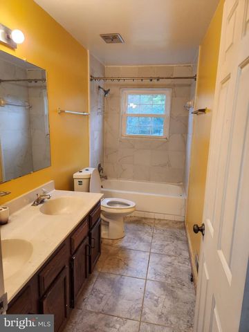 10113 PALAMAR DR, Lanham, MD 20706