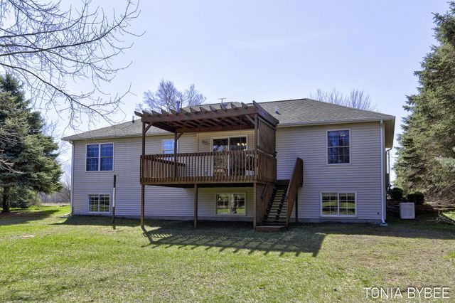 11157 Stanton Street, West Olive, MI 49460
