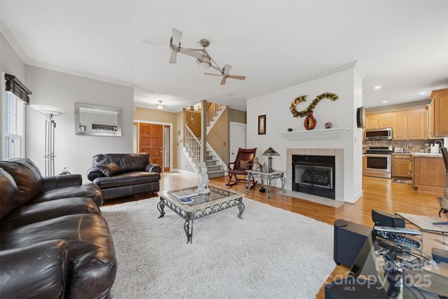 4434 Steeple Chase Drive, Hickory, NC 28601