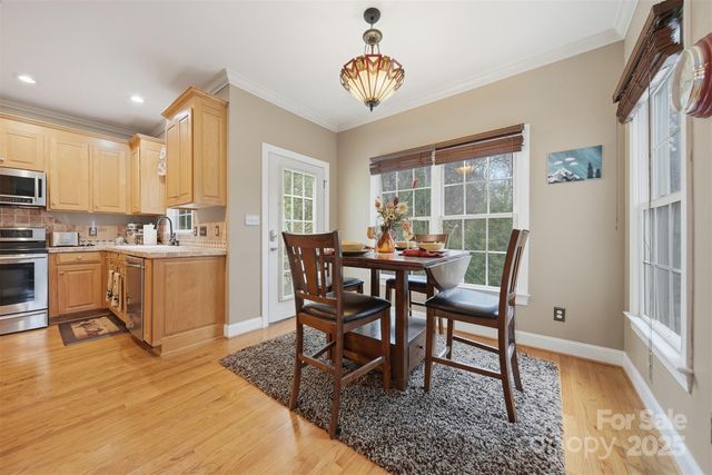 4434 Steeple Chase Drive, Hickory, NC 28601