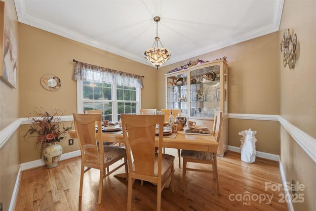 4434 Steeple Chase Drive, Hickory, NC 28601