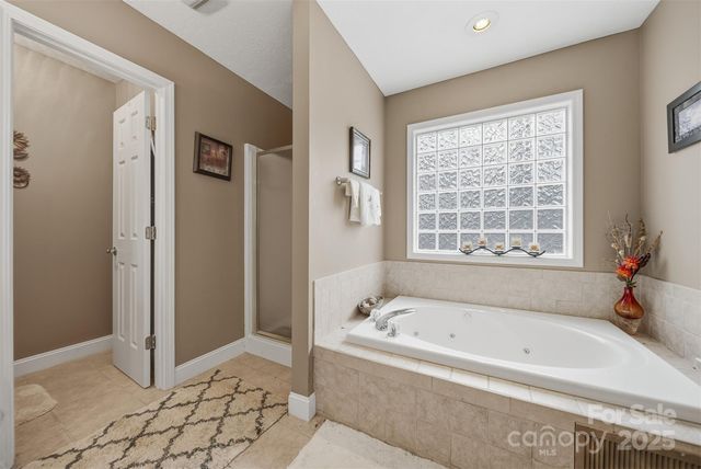 4434 Steeple Chase Drive, Hickory, NC 28601