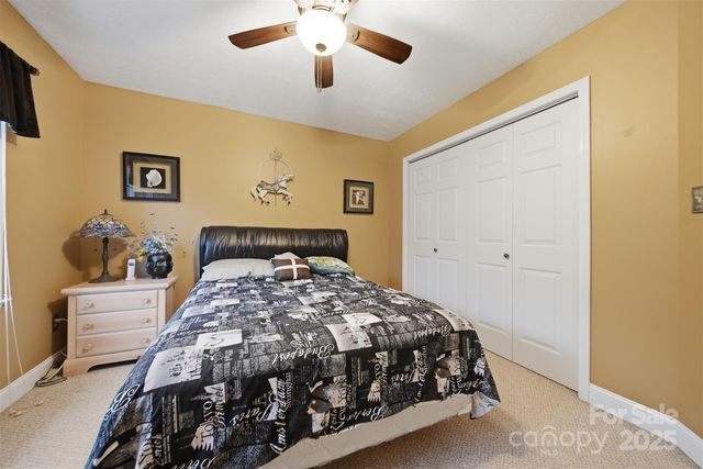 4434 Steeple Chase Drive, Hickory, NC 28601