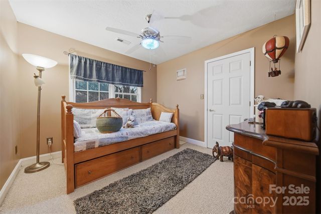 4434 Steeple Chase Drive, Hickory, NC 28601