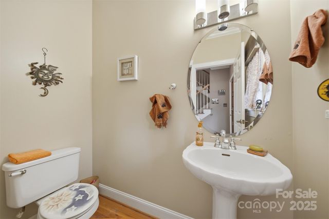 4434 Steeple Chase Drive, Hickory, NC 28601