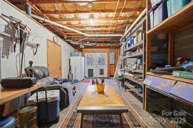 4434 Steeple Chase Drive, Hickory, NC 28601