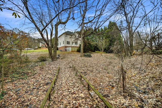 4434 Steeple Chase Drive, Hickory, NC 28601