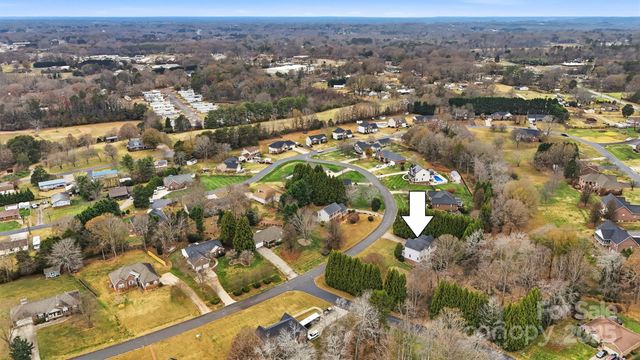 4434 Steeple Chase Drive, Hickory, NC 28601