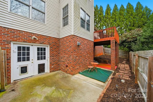 4434 Steeple Chase Drive, Hickory, NC 28601