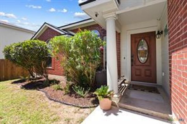 293 Donatello ST, Kyle, TX 78640