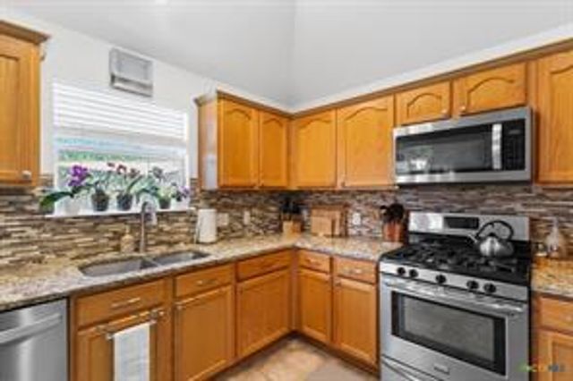 293 Donatello ST, Kyle, TX 78640