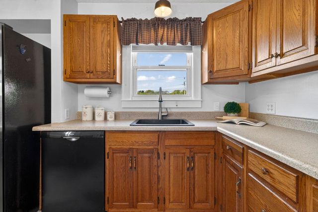 405 Hill Street, Manchester, NH 03102