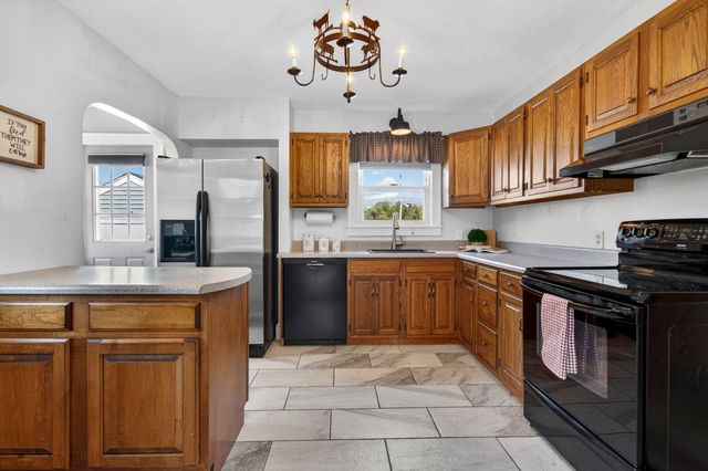 405 Hill Street, Manchester, NH 03102