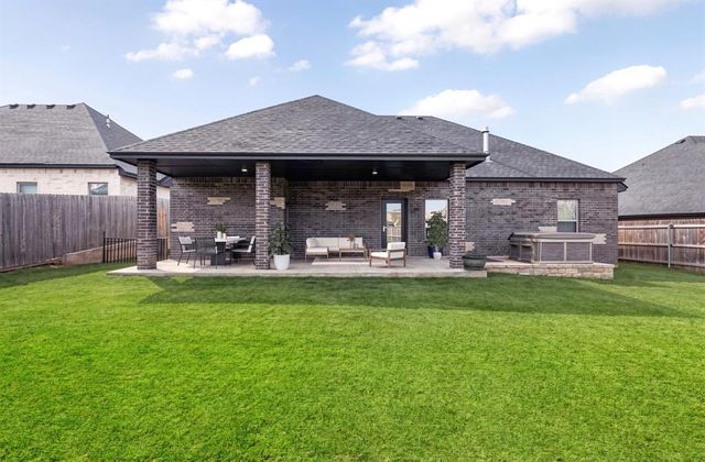 11625 NW 104th Street, Yukon, OK 73099