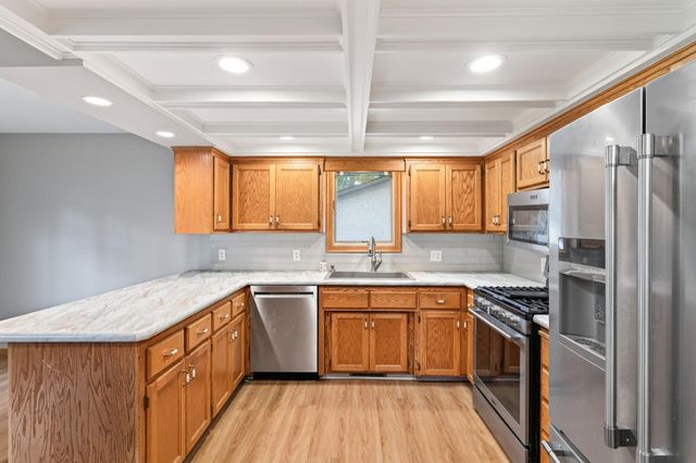 820 86th Lane NW, Coon Rapids, MN 55433