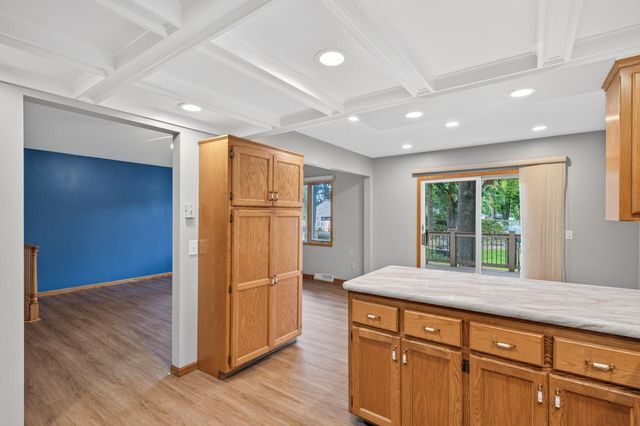 820 86th Lane NW, Coon Rapids, MN 55433