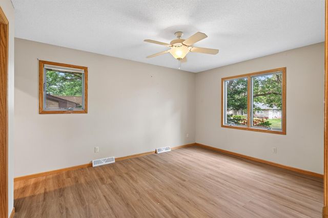 820 86th Lane NW, Coon Rapids, MN 55433