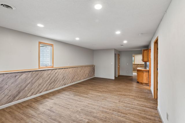 820 86th Lane NW, Coon Rapids, MN 55433