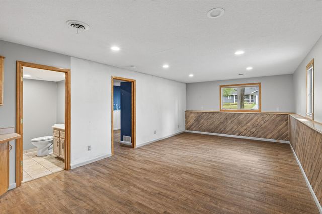 820 86th Lane NW, Coon Rapids, MN 55433