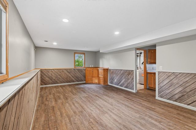 820 86th Lane NW, Coon Rapids, MN 55433