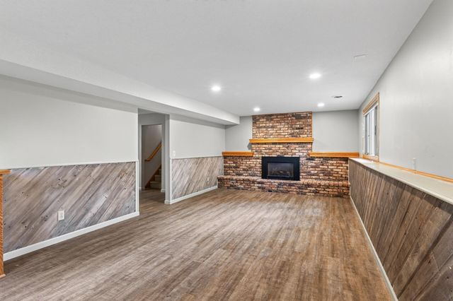 820 86th Lane NW, Coon Rapids, MN 55433