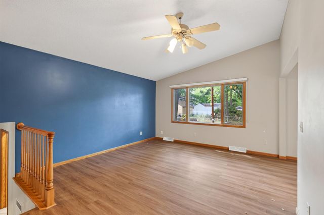 820 86th Lane NW, Coon Rapids, MN 55433