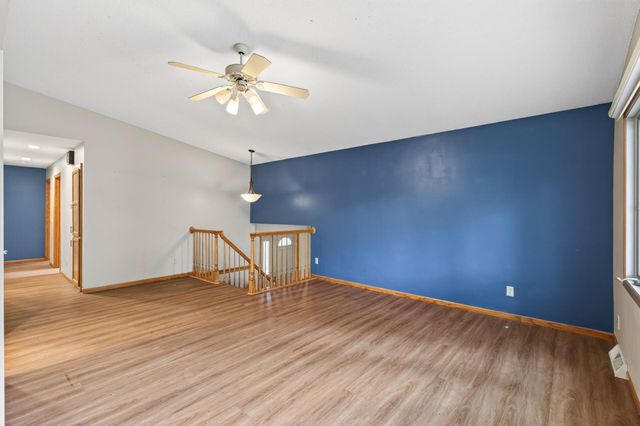 820 86th Lane NW, Coon Rapids, MN 55433