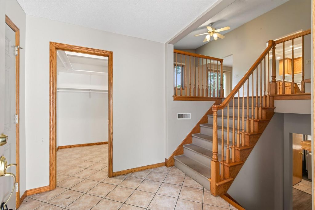 820 86th Lane NW, Coon Rapids, MN 55433 — photo 4