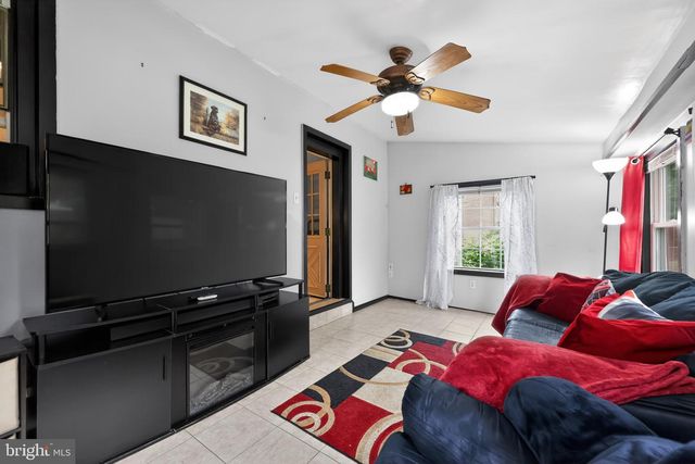 506 W SOUTH AVE, Glenolden, PA 19036