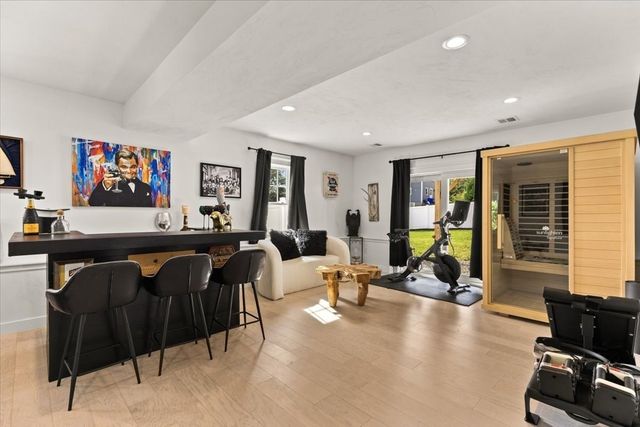 29 Phyllis Rd, Taunton, MA 02780