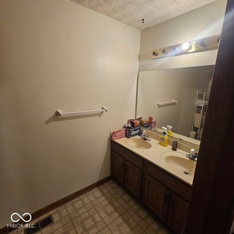 6249 Apache Drive, Indianapolis, IN 46254