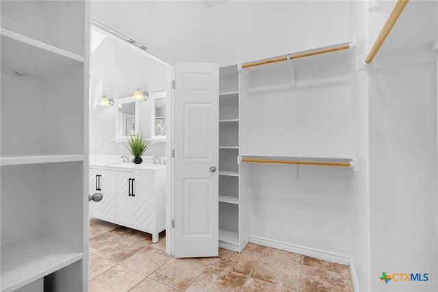 2643 Wilderness Way, New Braunfels, TX 78132