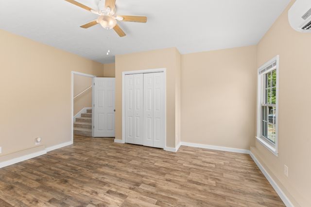 1704 Woodside Dr, Springfield, TN 37172