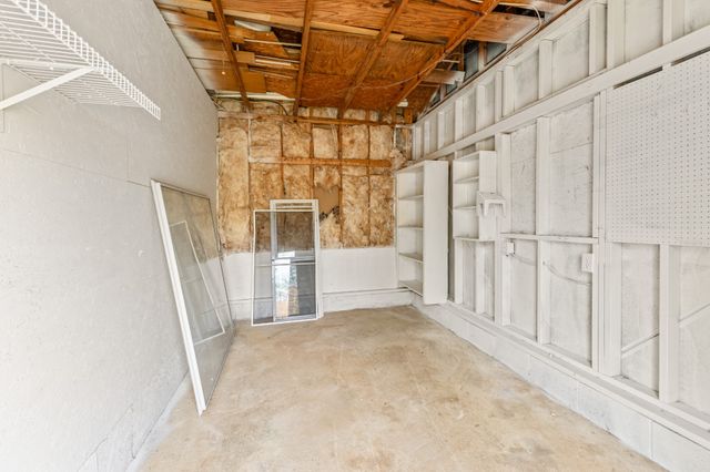1704 Woodside Dr, Springfield, TN 37172