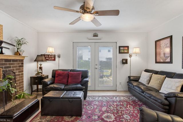 216 S Newtown RD, Virginia Beach, VA 23462