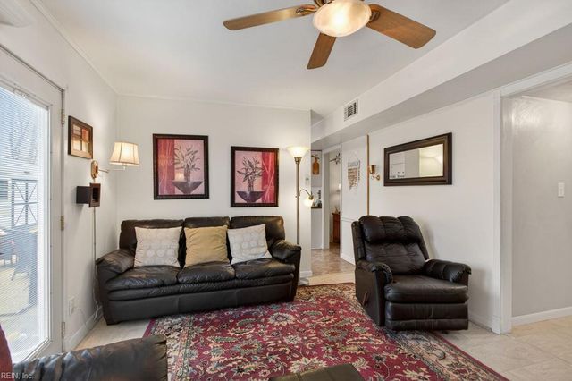 216 S Newtown RD, Virginia Beach, VA 23462